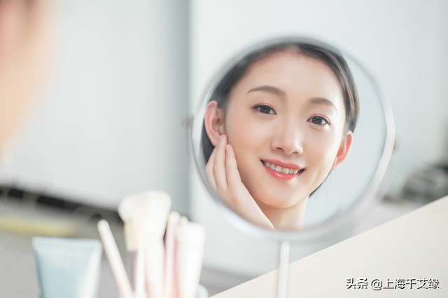 成功的男人对女人不屑一顾？爱情至上，财富越远